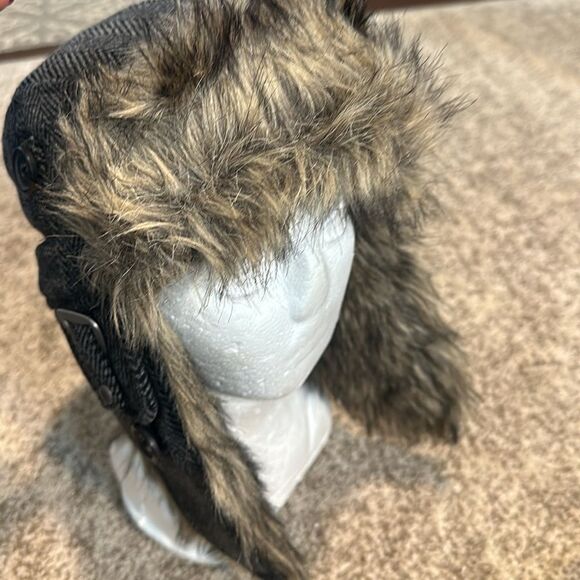AE Trapper Hat Gray - Picture 2 of 6